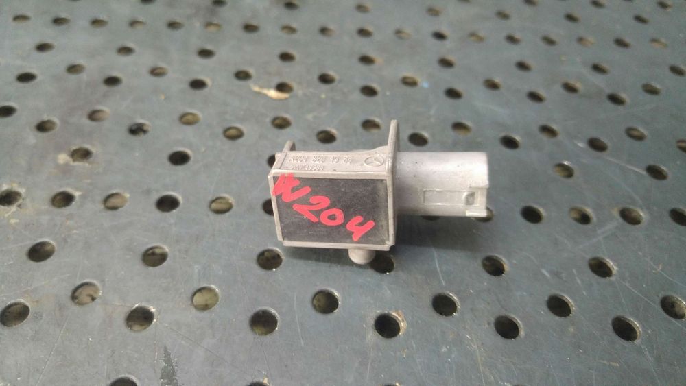 Senzor impact mercedes c class w204 04896011ab a2048201985