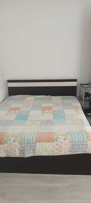 Comoda 2buc-- pat dormitor 2m/1,63