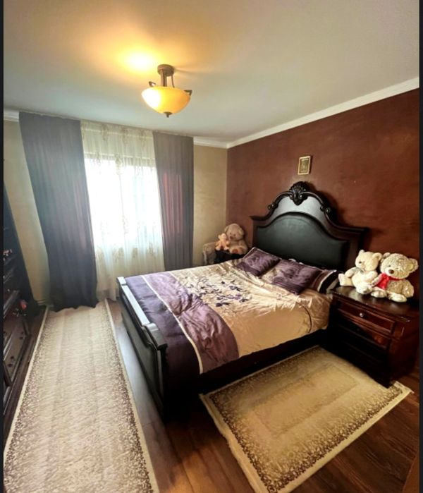 Proprietar vand casa+anexe (590mp utili), complet utilata si mobilata