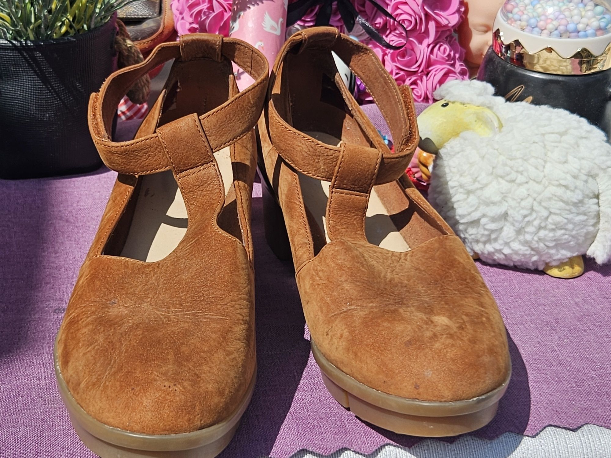 Clarks сандали на платформа от кожа