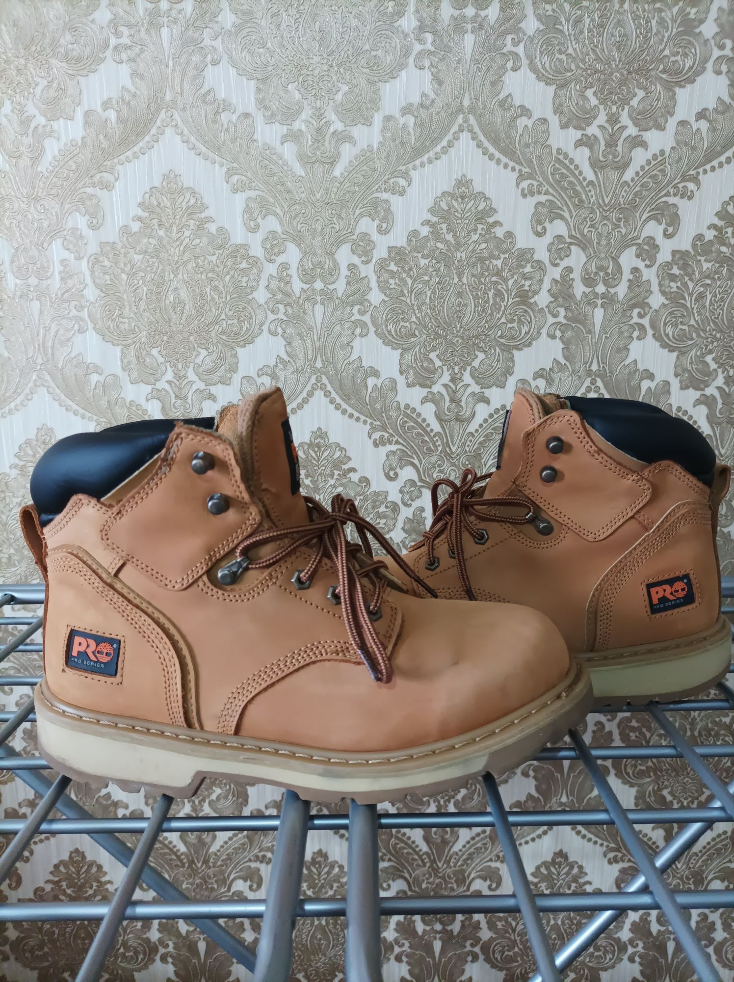 Продаются кожаные мужские ботинки марки Timberland