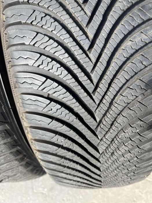 2 бр. зимни гуми 205/60/16 Michelin AO 6/7 mm DOT 0718