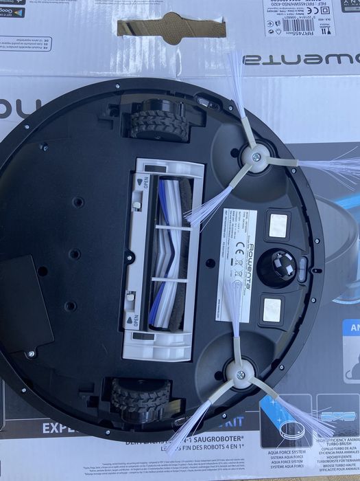 Aspirator robot Rowenta cu functie mop