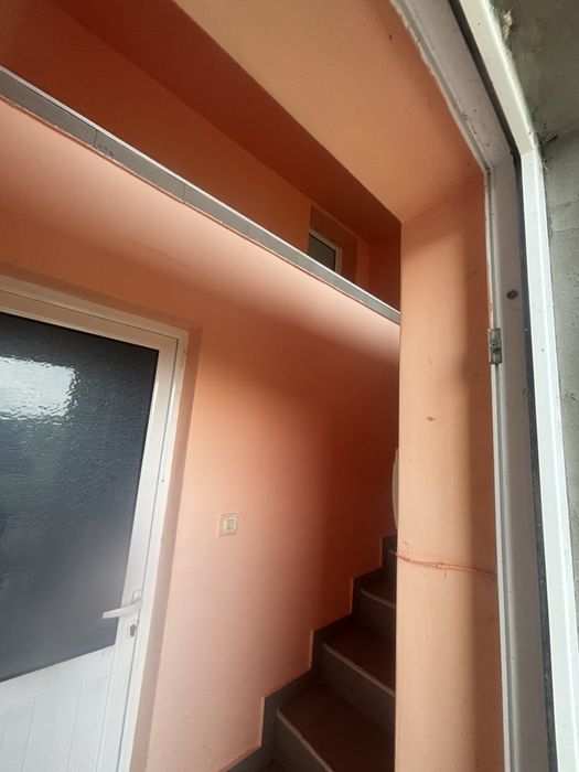 Промишлина сграда 800рзп 10дка земя