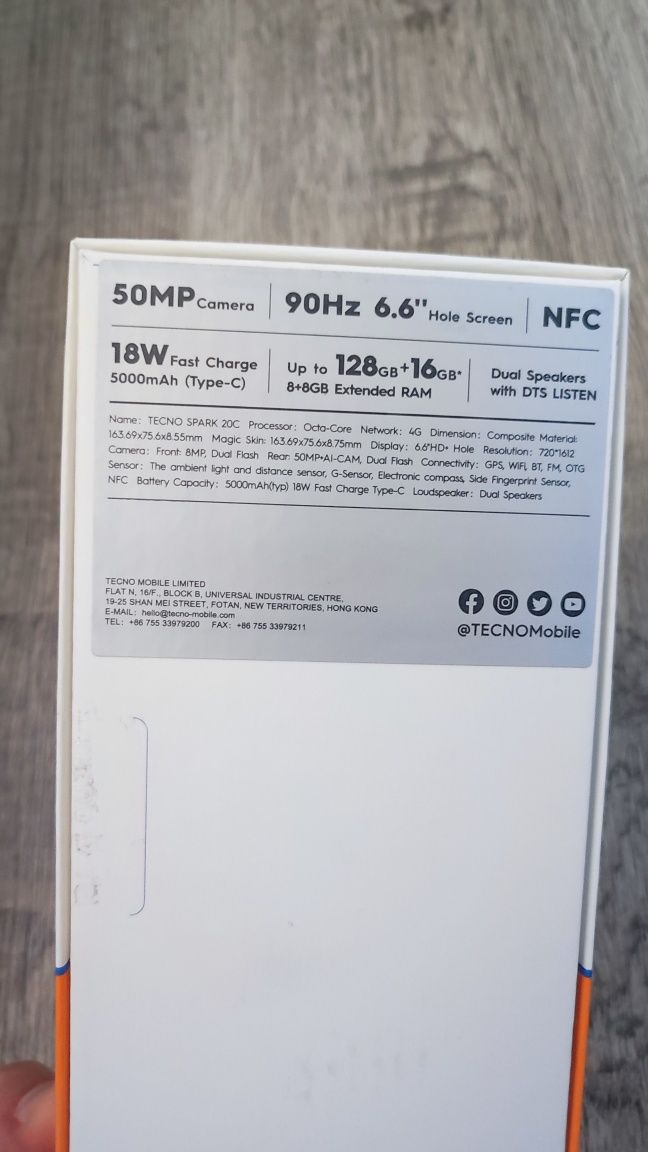 Продам смартфон Tecno spark 20c