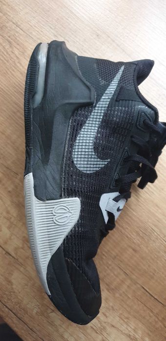 Adidasi Nike marimea 40(uk.6)