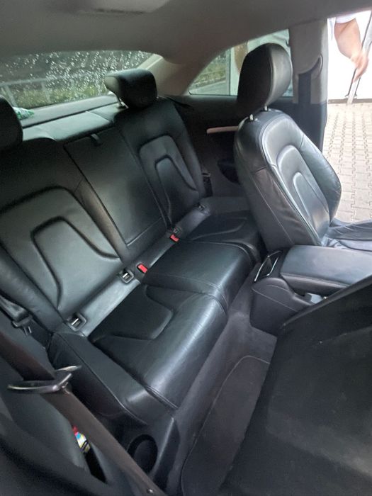 Vând audi A5 masina merge si arată foarte bine.detalii pe WhatsApp