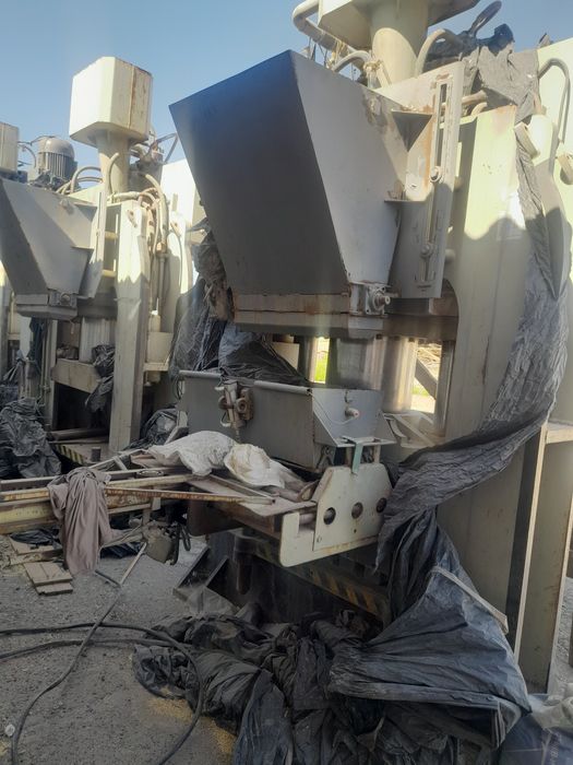 Прадается станок Гидравлический прес  кол 5шт