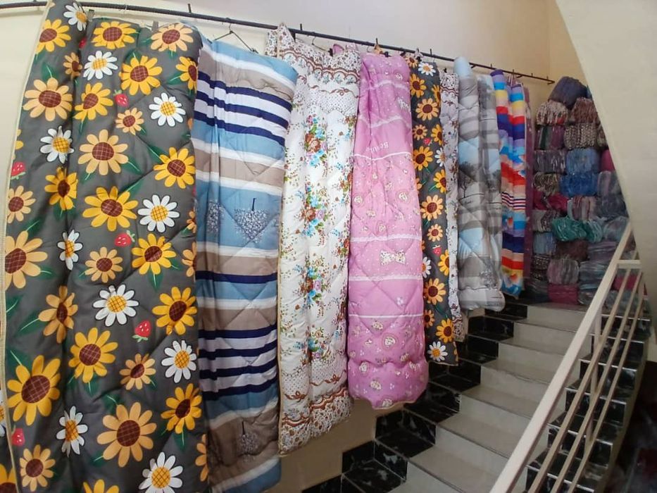 Көрпешелер бар қыз жуклер тигемиз Даставка ХИЗМЕТЫ бар