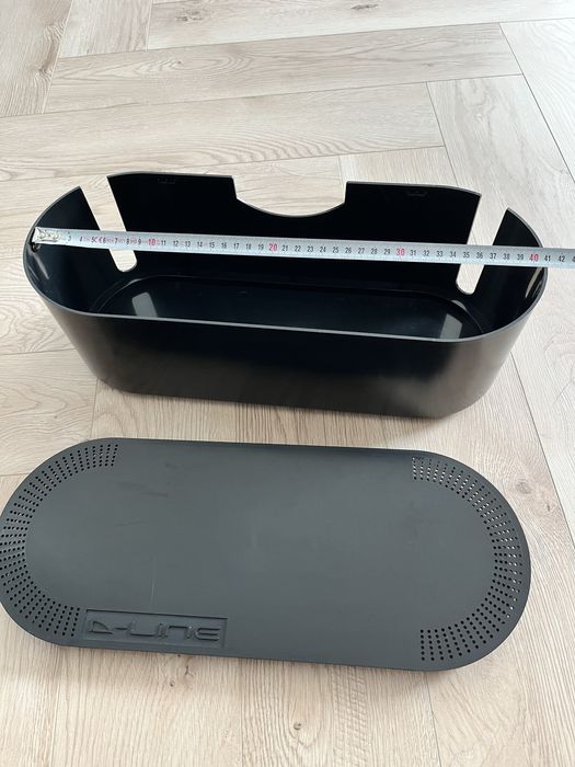 кутия за кабели и разклонители