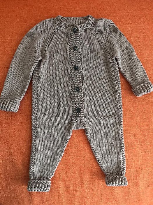 Вязанные комбинезоны
