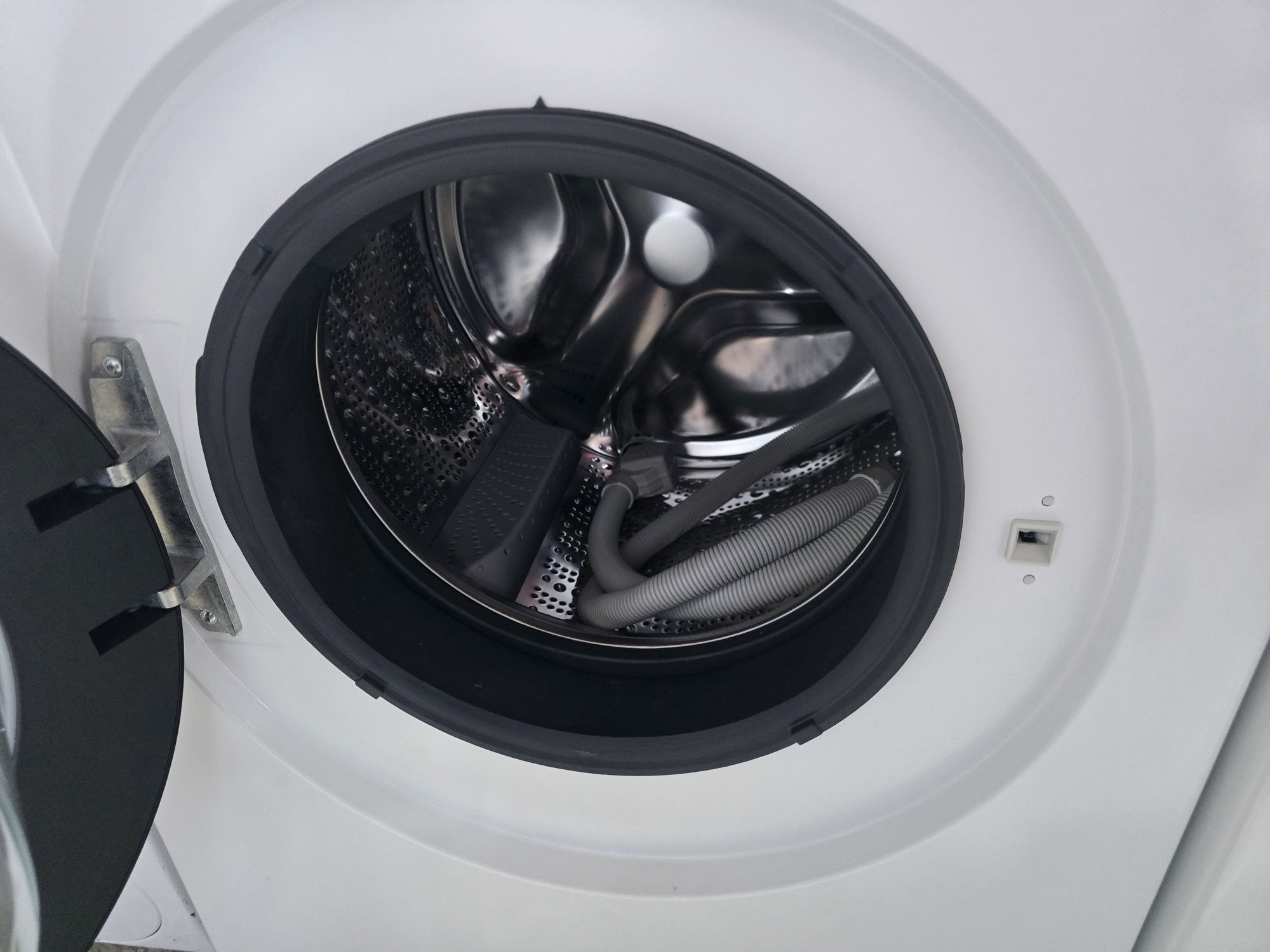 Нова инверторна пералня Сименс/Siemens IQ300 8 кг