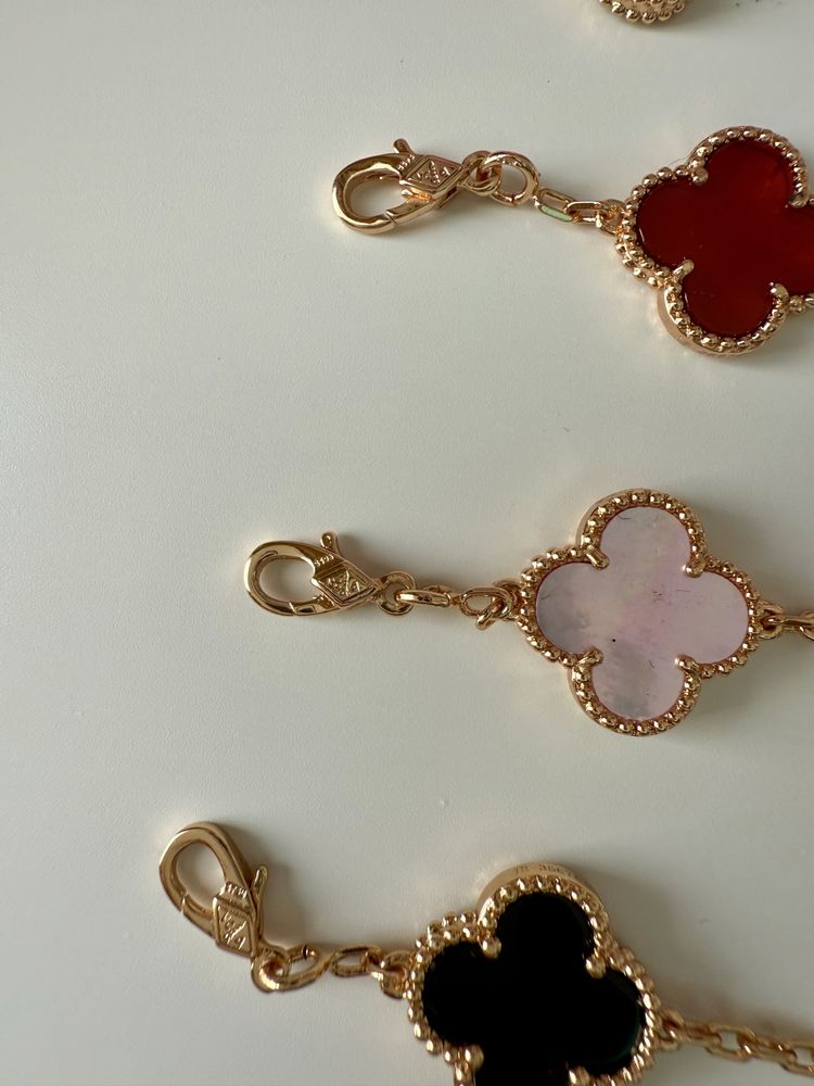 Van Cleef & Arpels Гривна с 18к златно покритие - ПЕЧАТ