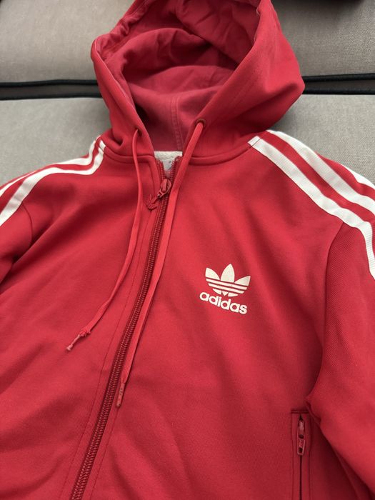 Суитчър Adidas S и Reserved L размер