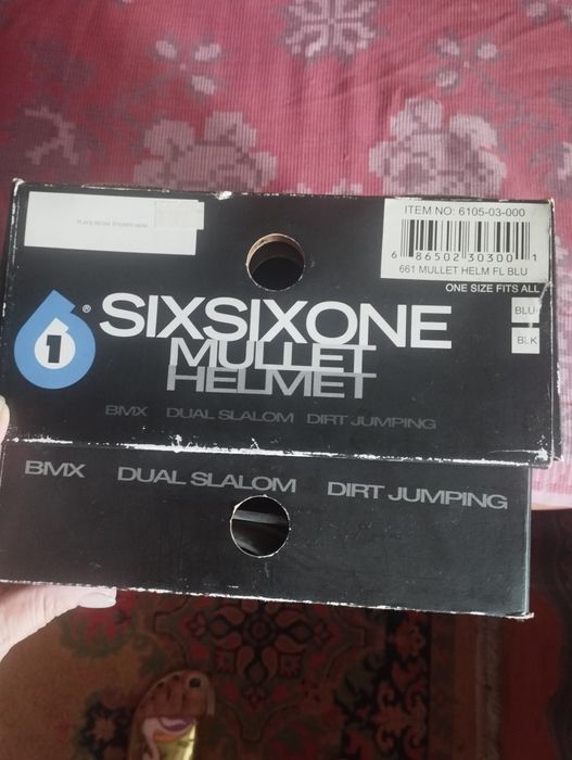 Vând cască bicicleta sixsixone mullet și mănuși piele