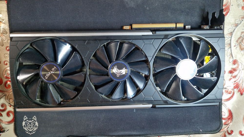 Vand placa video RX 5700 XT