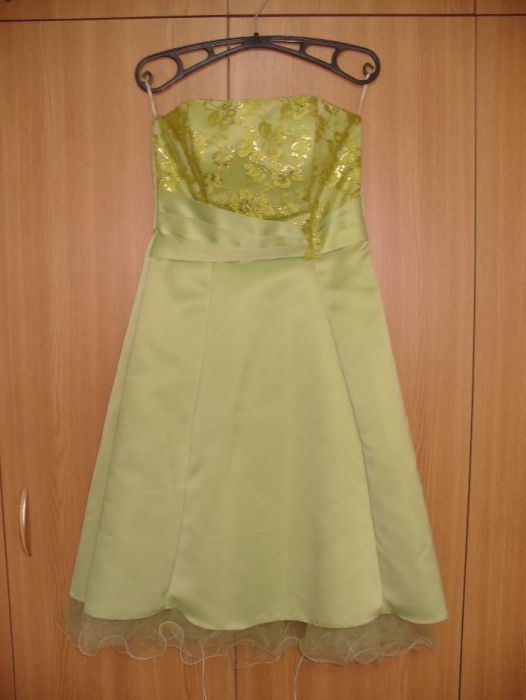 Rochie de gala din tafta verde fistic