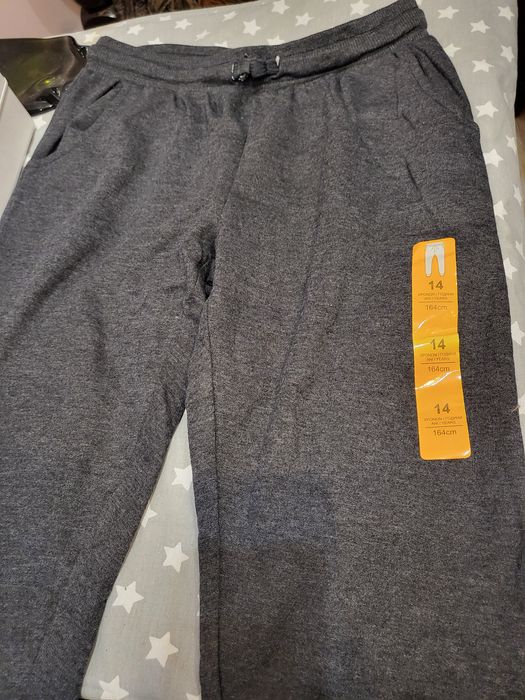 Две нови долнища за 14год.