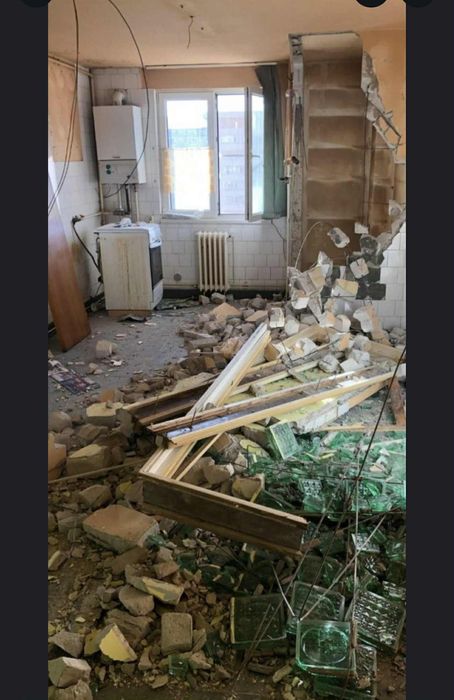 Ofer servicii debarasări , care moloz și alte servicii