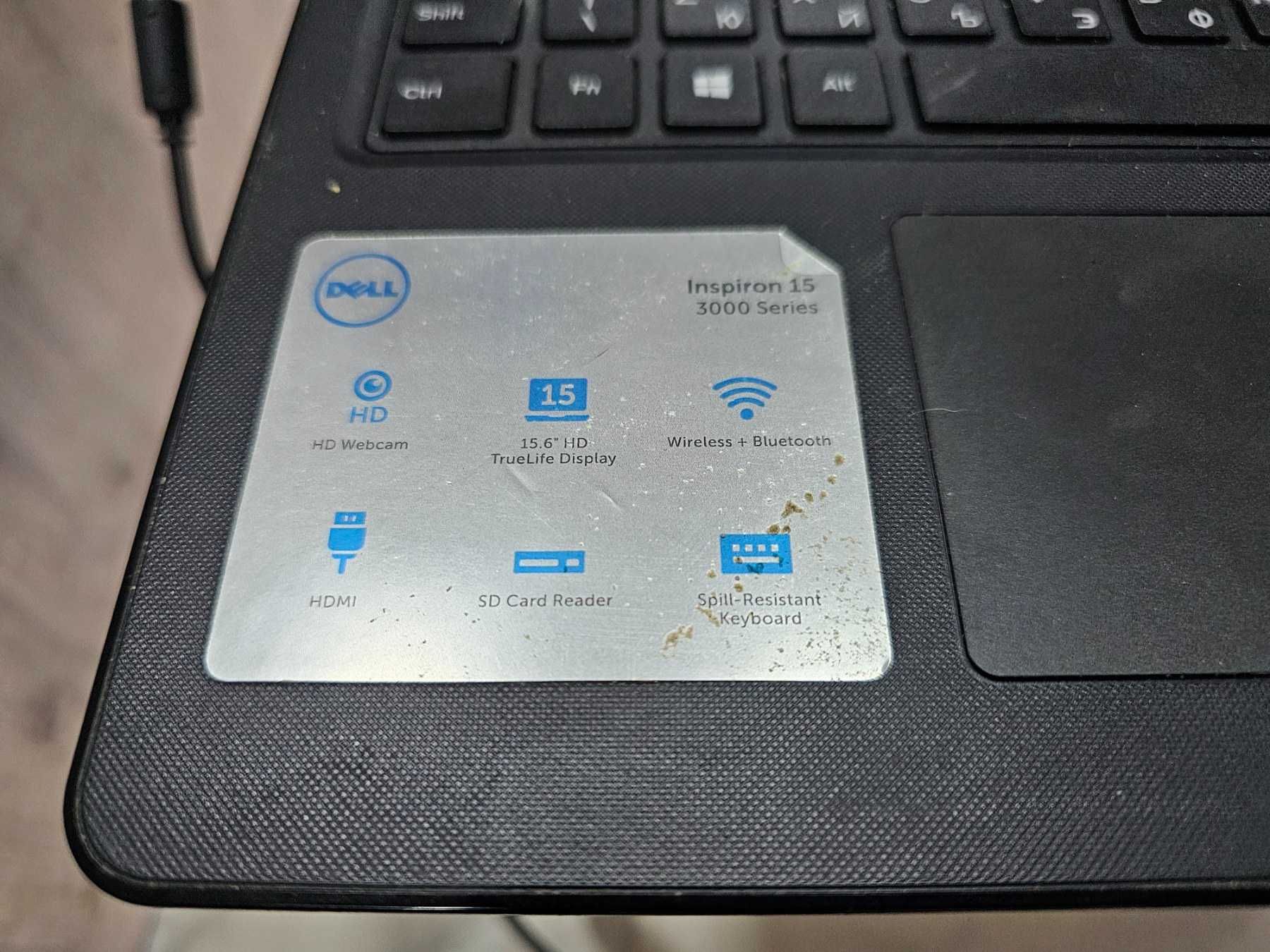 Лаптоп Dell Inspiron 15 3000 Series