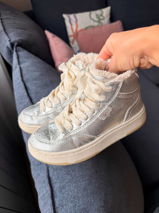 Детски зимни, сребърни боти  Zara, 30 номер, отлично състояние