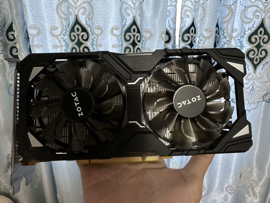 Продам GTX 1060 5GB срочно