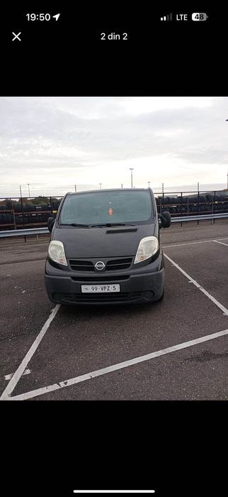 Vând Nissan Primastar