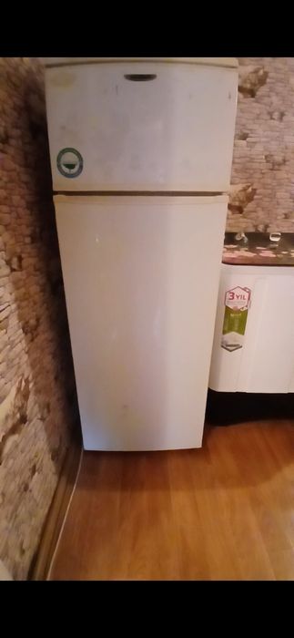 Продается холодильник