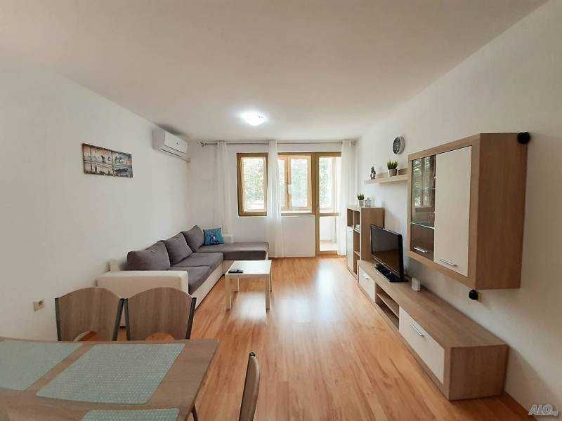 С вкл. в цената паркомясто, интернет, кабелна и входни такси!