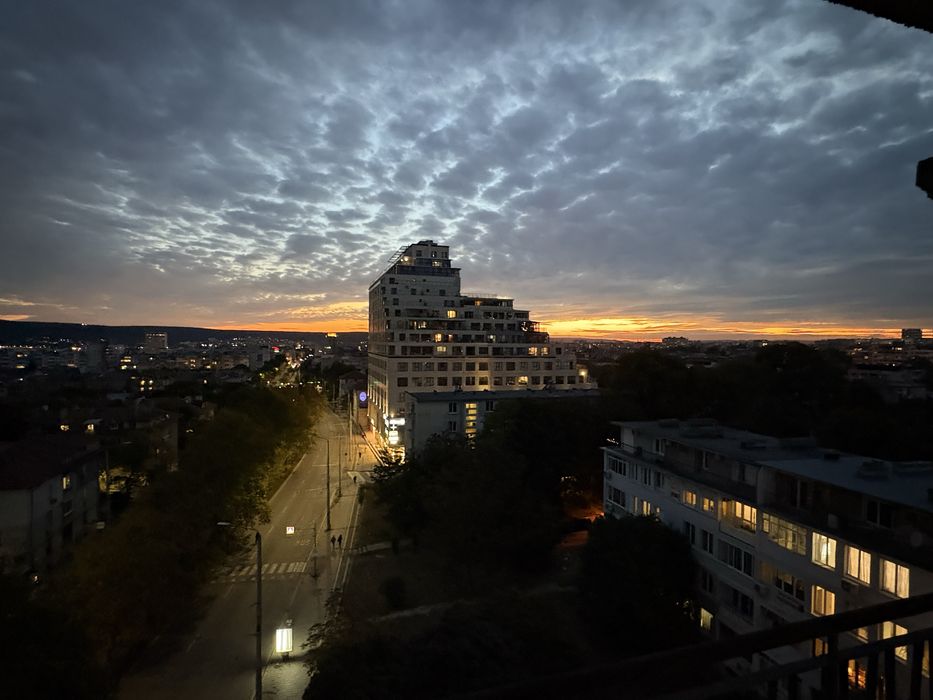 Таванска стая под наем център. От СОБСТВЕНИК