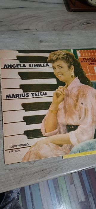 Viniluri muzica ușoară