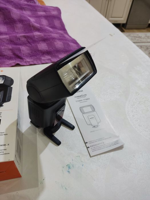 Вспышка Godox ThinkLite
