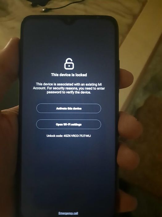 Telefon ustasi, malakali servis xizmati