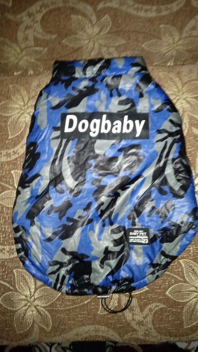 Продается жилетка, на флисовой подкладке.