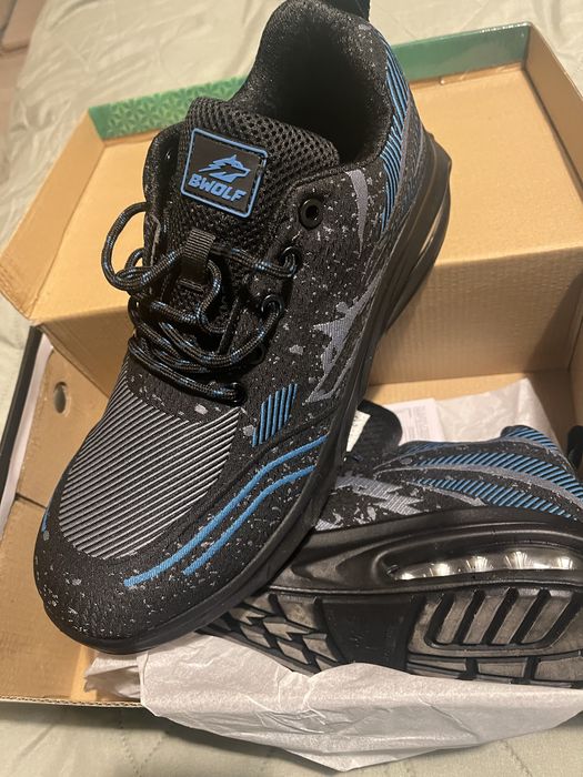 Работни маратонки с бомбе 43 номер