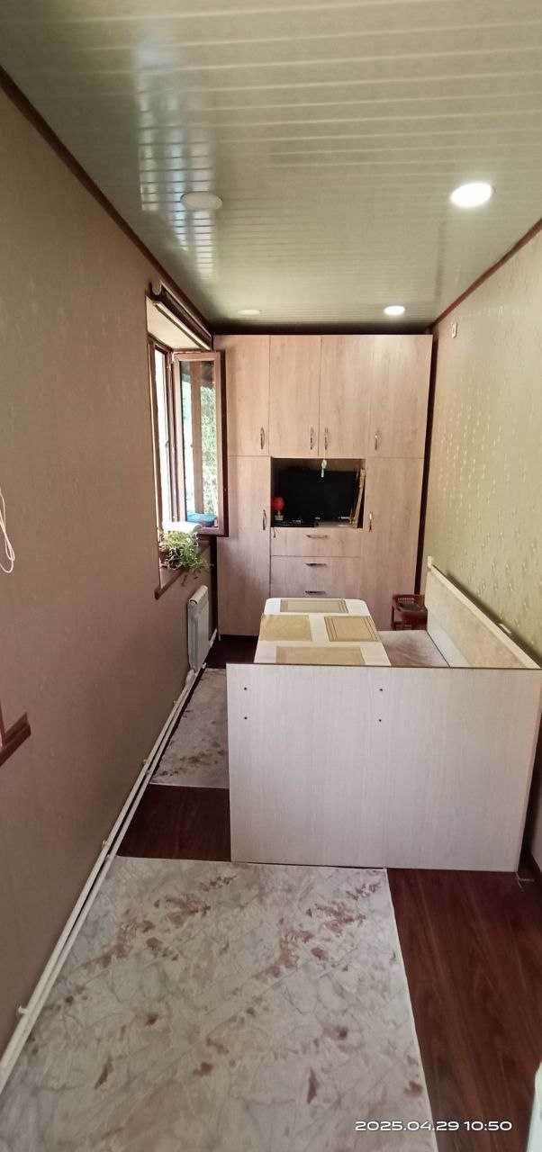 Продаю 2 комнатную (переделанную в 3-х ком.) квартиру на ТТЗ-4