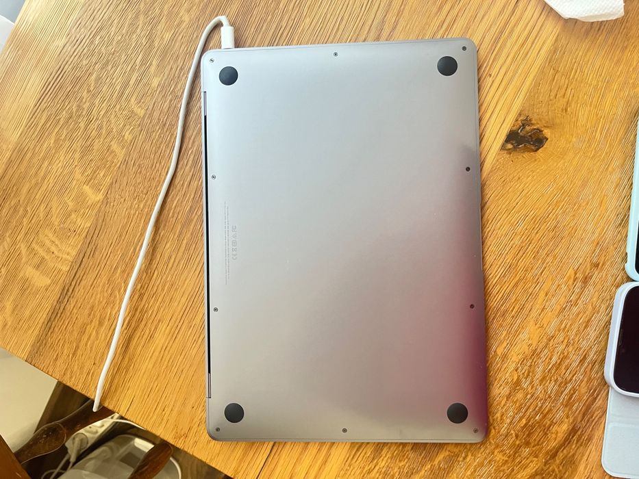 MacBook Air 13 inch 2019