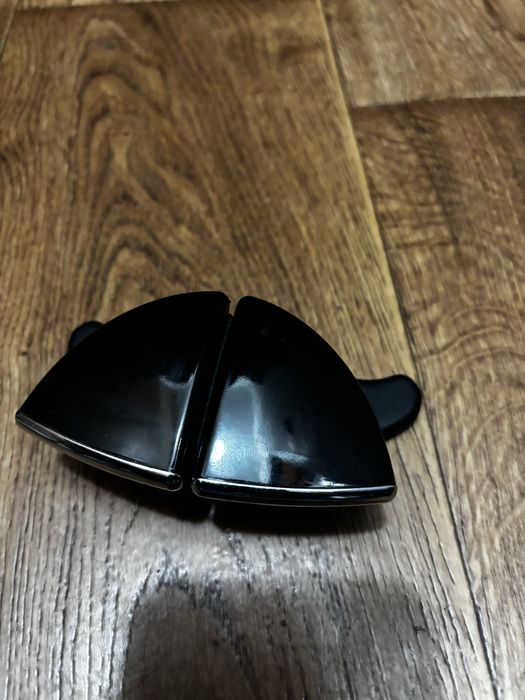 Закопчалка за жабка мерцедес w211