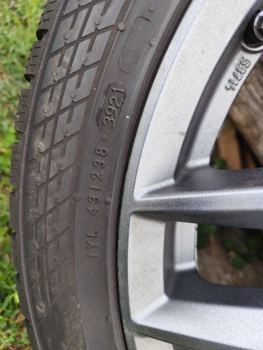 Jante Borbet R18+cauciucuri de iarna Nokian 225 45 18 ,DOT 3921, Skoda