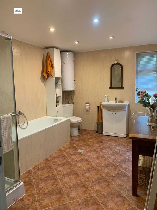 Продава се Къща в с. Долни Драгойча, Област Габрово - 252 кв.м за 711 €/кв.м - Снимка #13