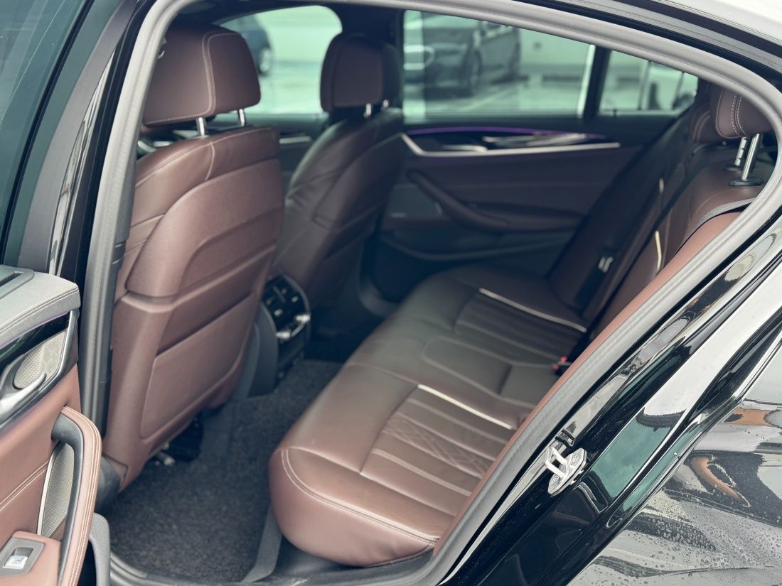 Прадется BMW 5-series 530e M Sport za 51890$
