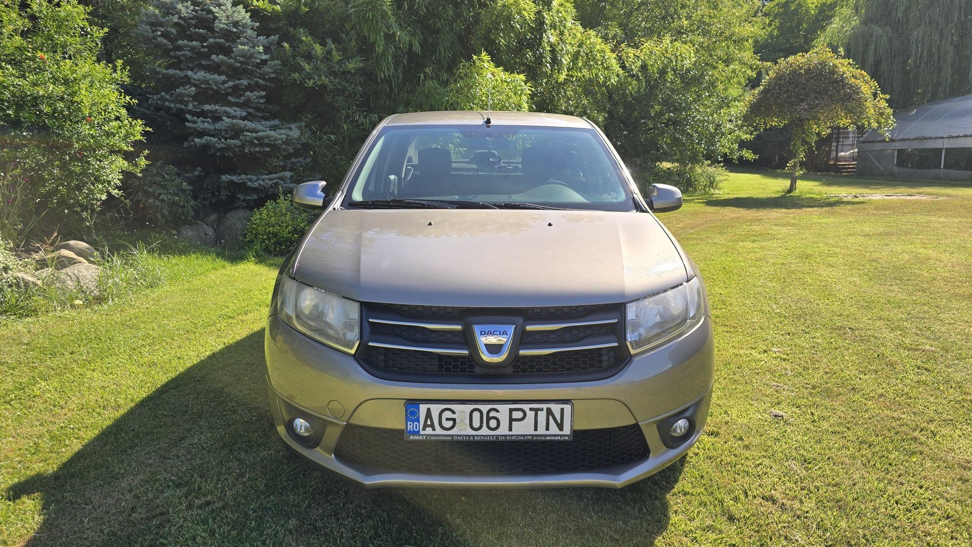 Vând Dacia Logan 2013