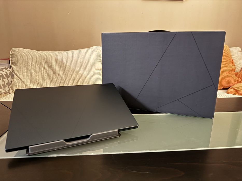 Asus Zenbook 14 OLED