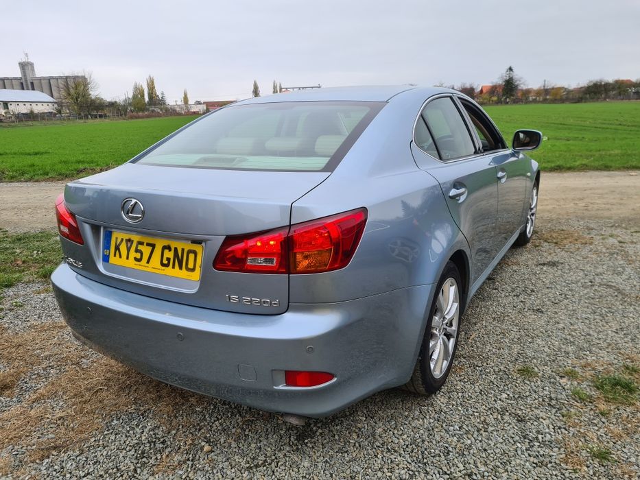 Dezmembrez Lexus is220D 2008 177 cp