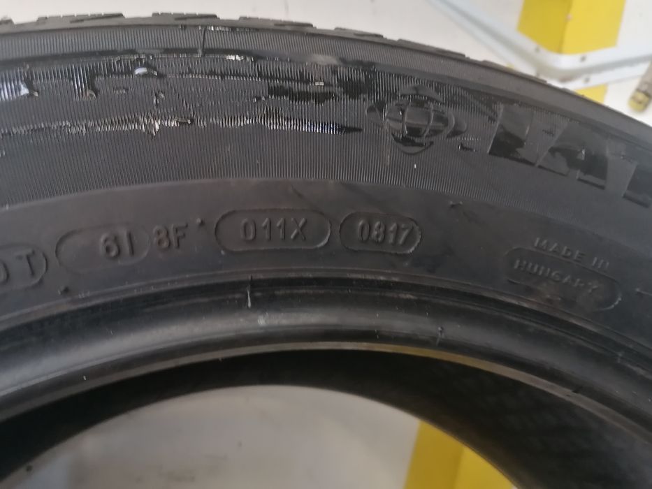 235/55/19 2*Michelin iarna 101h dot 0817.  4,,09mm