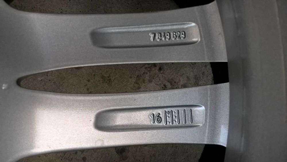 O janta fata si una spate 19 toli originale bmw X5 X6 M BMW 7849629