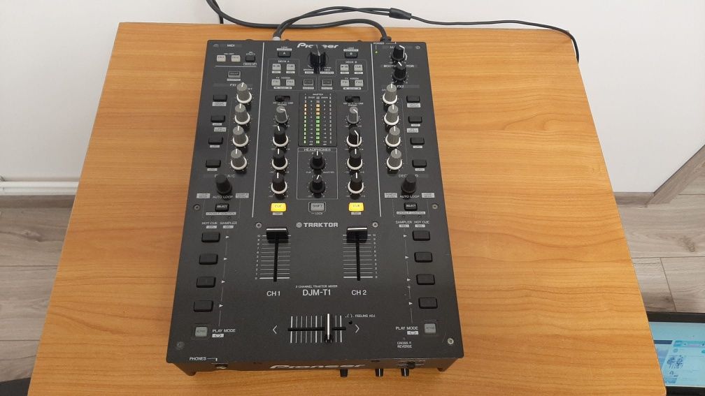 Mixer Pioneer DJM T1