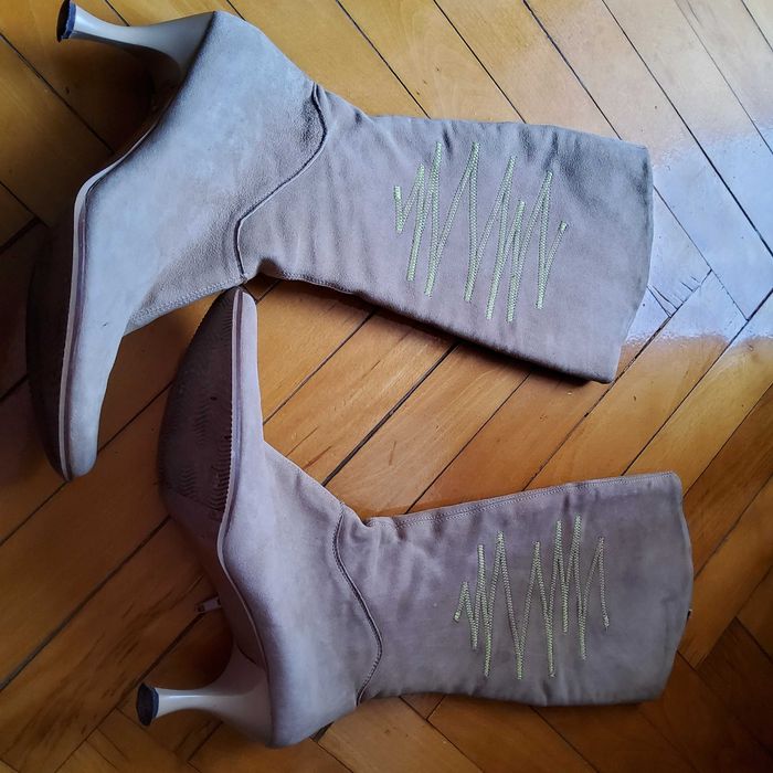 Продавам дамски ботуши GiAnni