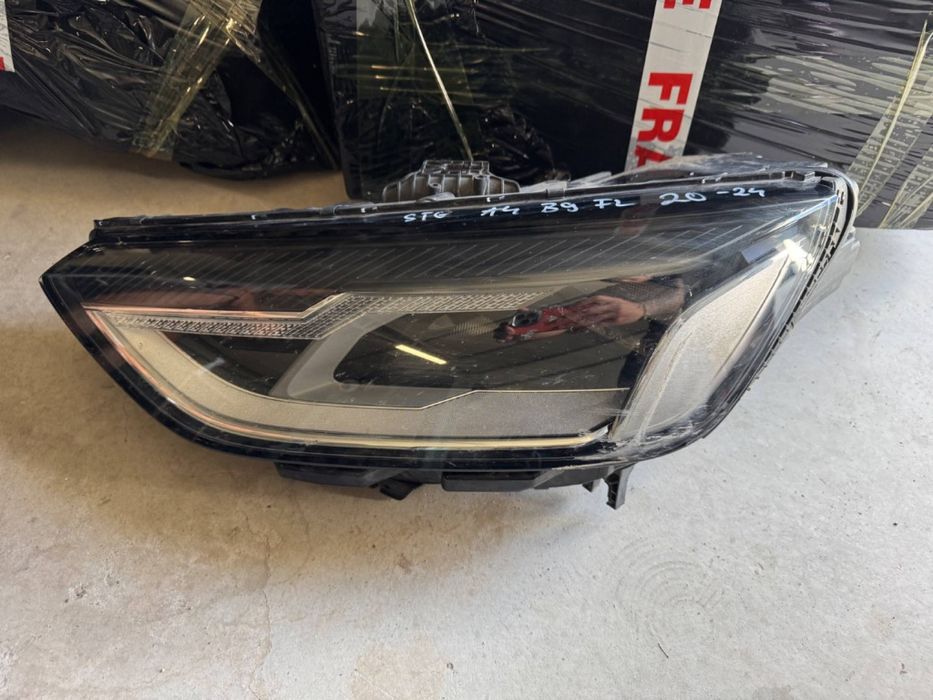 Far stanga Audi A4 B9 FACELIFT FULL LED 2020/2021/2022/2023/2024