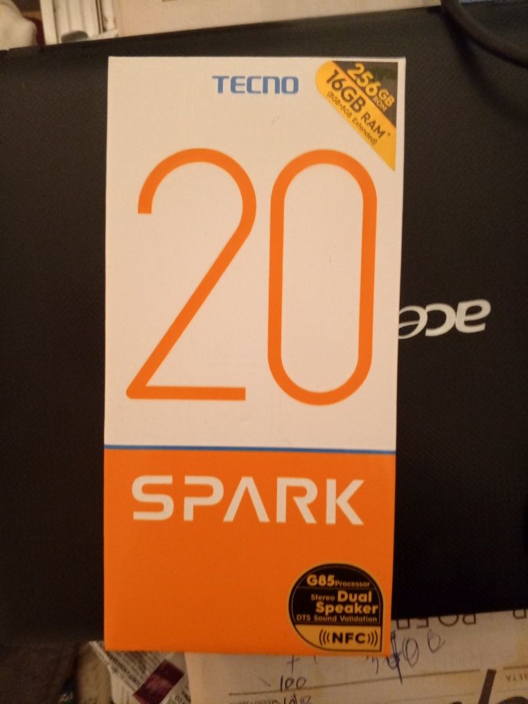 Tecno  spark  20